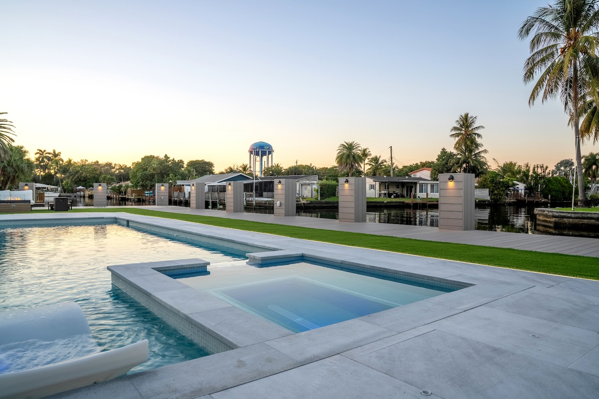 Villa pool