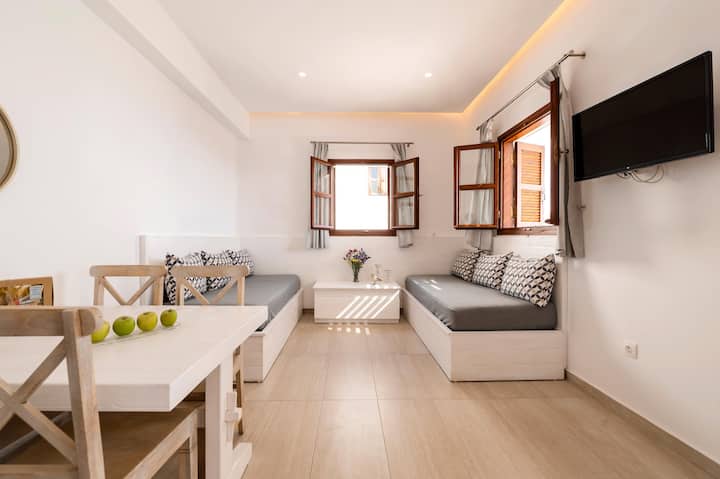 Traditional Lindian Suite 1 - Lindos