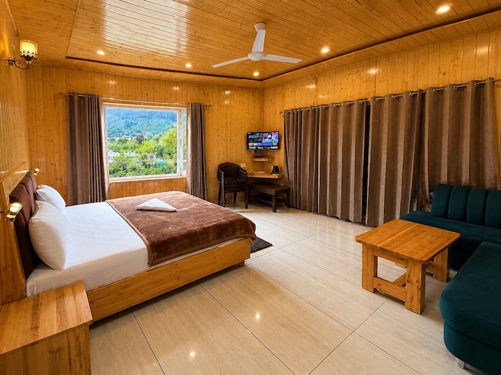 Cozy Room In Manali With Attach Balcony & Wifi - Baddi