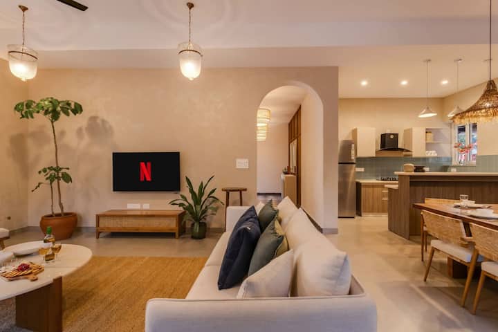 Living room image 8