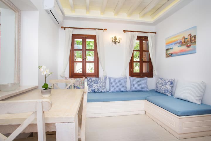 Lindian Polis Suite 1 - Lindos