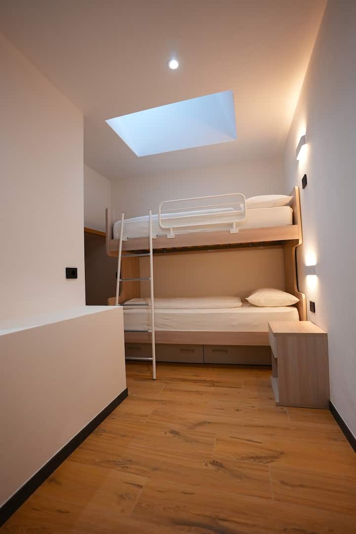 Dhomë gjumi 2