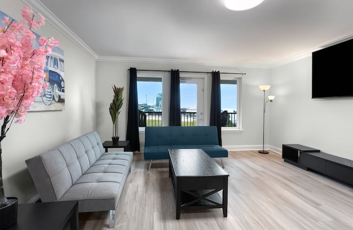 Winter Rental Ocean View Condo & Prime Location - Myrtle Beach, SC
