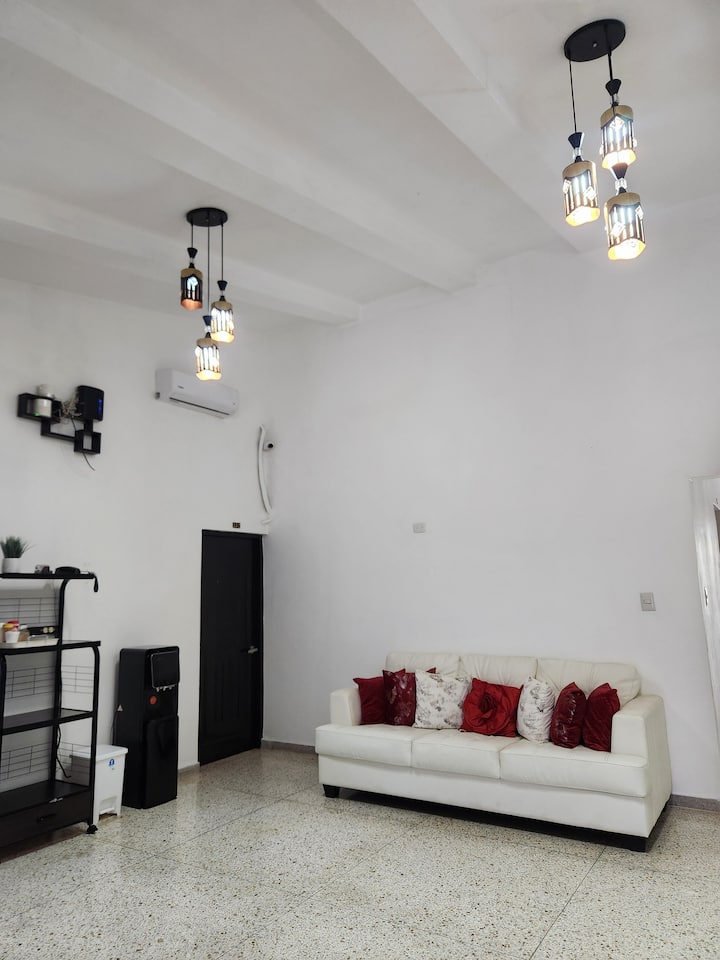 ¡Confortante Habitación En El Centro De La Ciudad! - La Romana