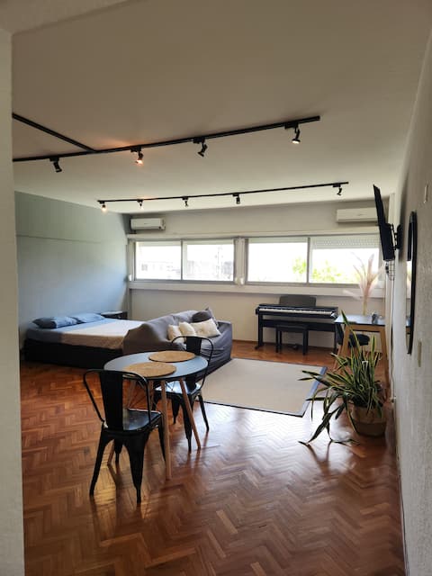 Top Airbnb: Comfortable, bright and centrally located. in Centro