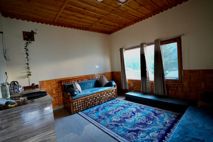 Echoes Of Nirvana -  Ancient Heritage Balcony - Theog