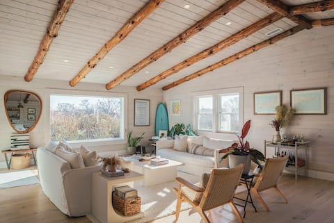 Top Airbnb: Montauk Surf Cabin with Deck on a Nature Preserve in Montauk