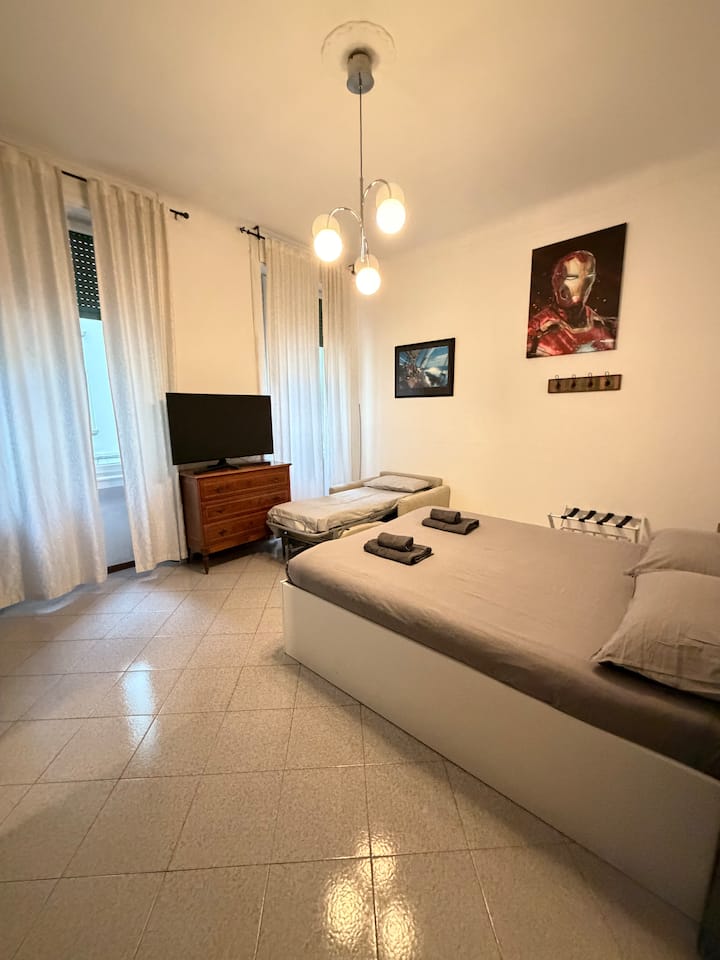 Centrally Located Flat/ Buenos Aires Side - Milán