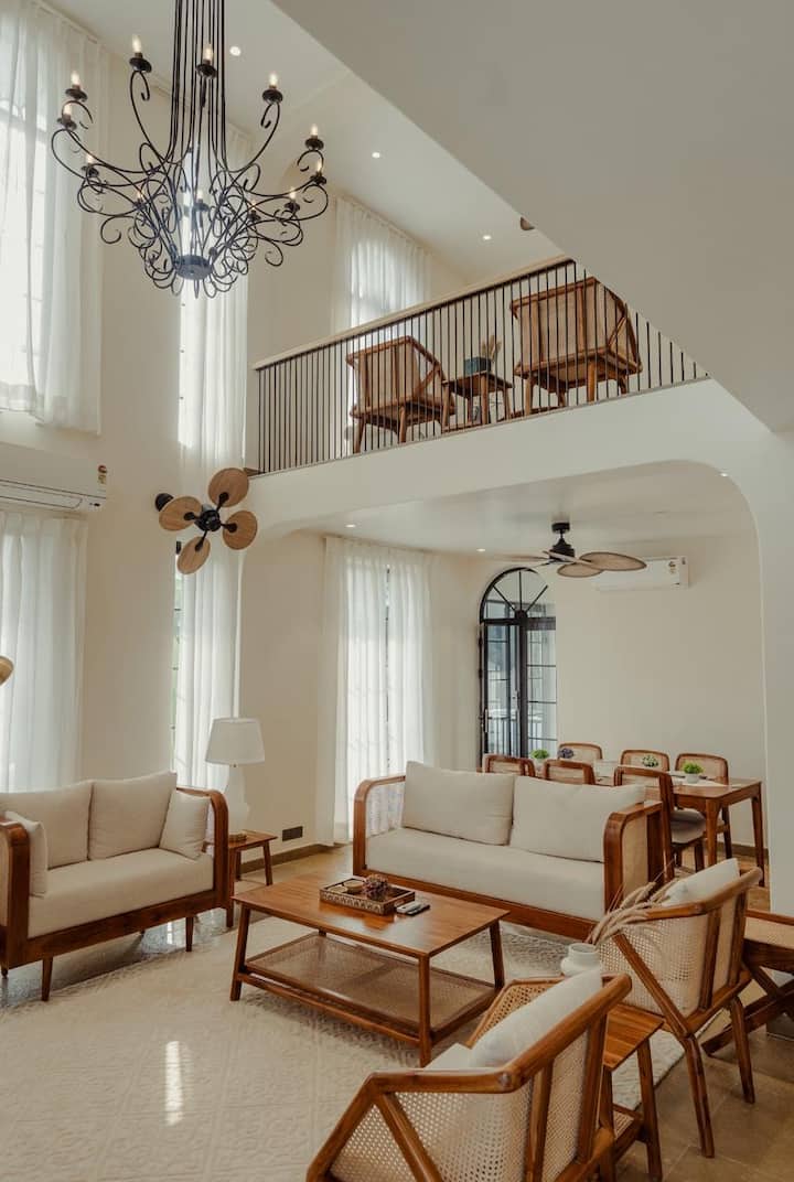 Living room image 2