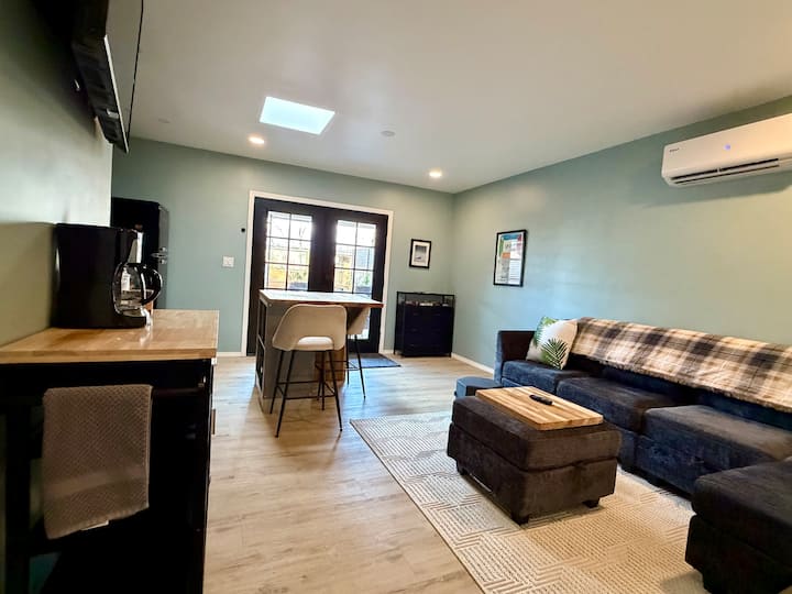 Rail Yards Adjacent, Close To River & Downtown! - アルバカーキ, NM