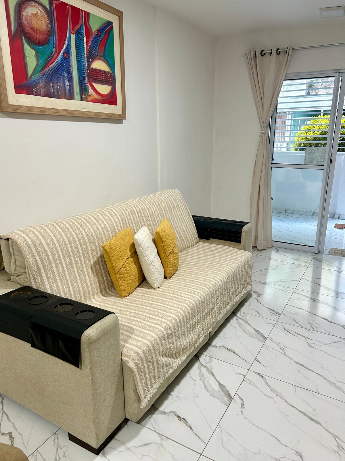 Imóvel de sucesso: Family-friendly waterfront apartment on the ground floor em Alagoas