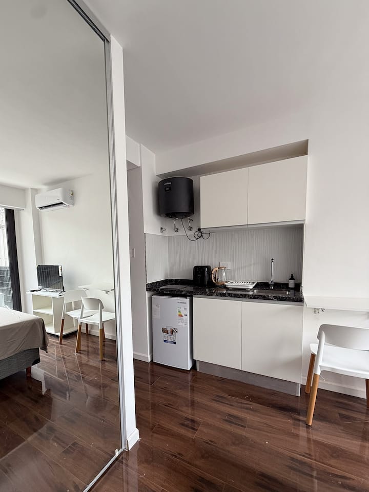 Studio apartment near the Obelisk in Monserrat