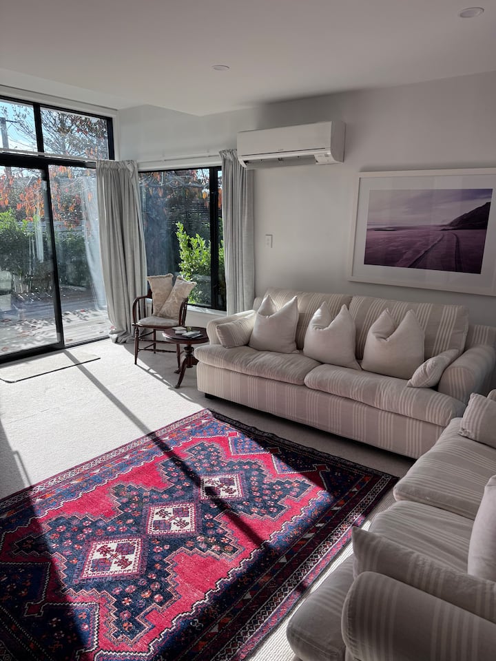 Luxury 2-bedroom Retreat In The Heart Of Merivale - Christchurch