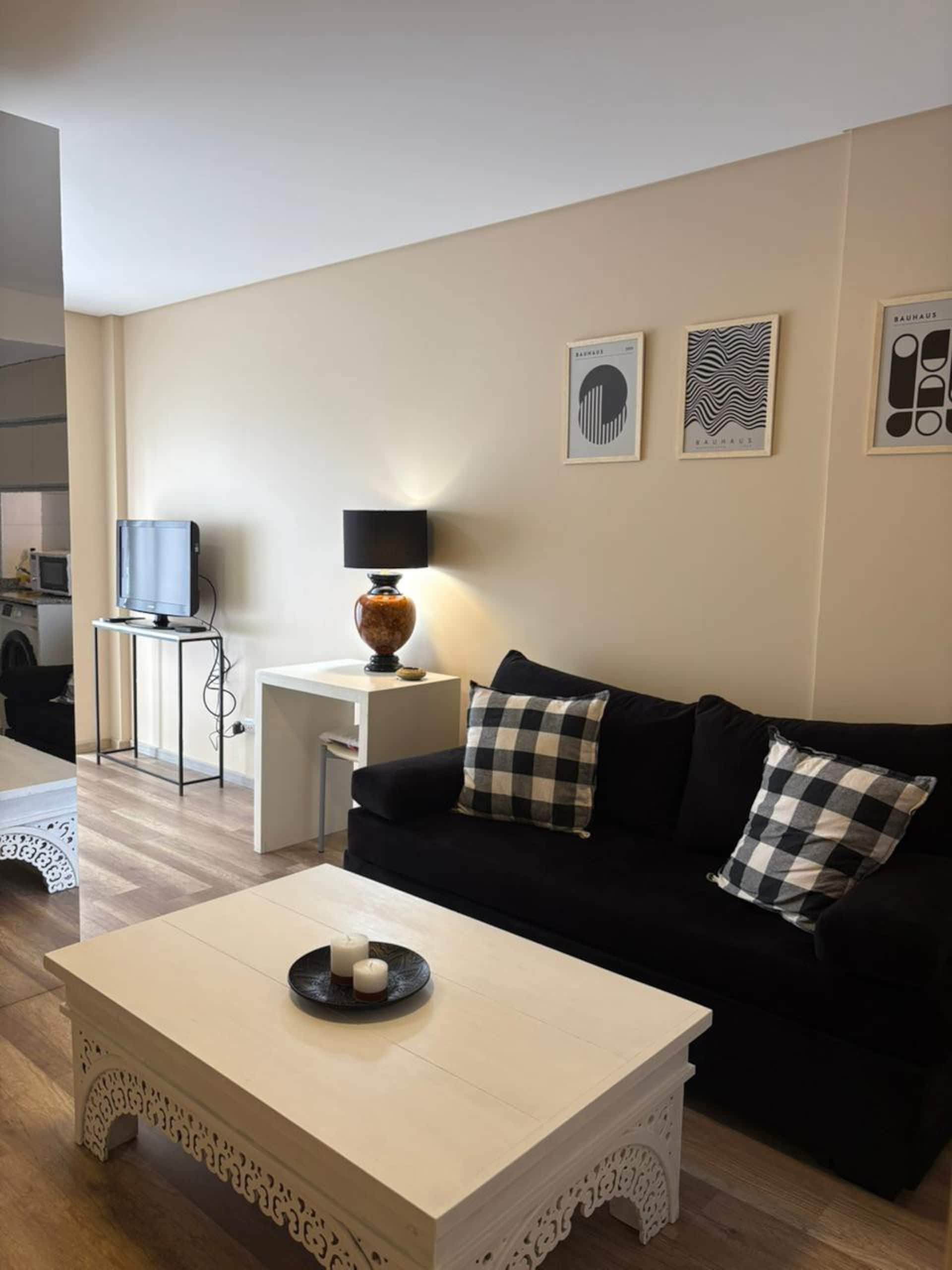 One-bedroom apartment in Flores