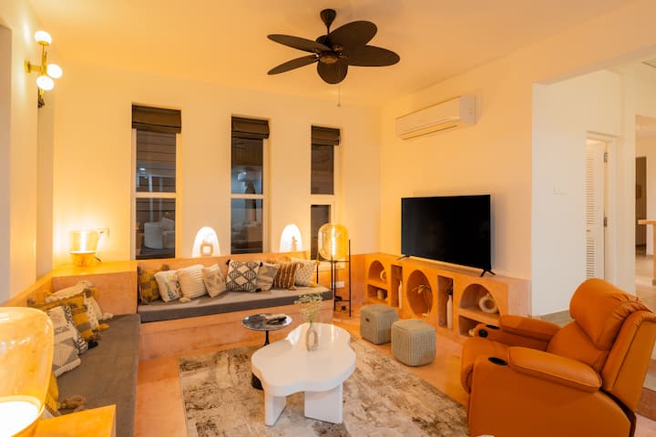 Living room 1 image 10