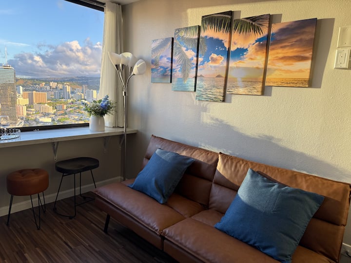 Waikiki 2br/2ba W/ Ocean View Free Parking - Honolulu, HI
