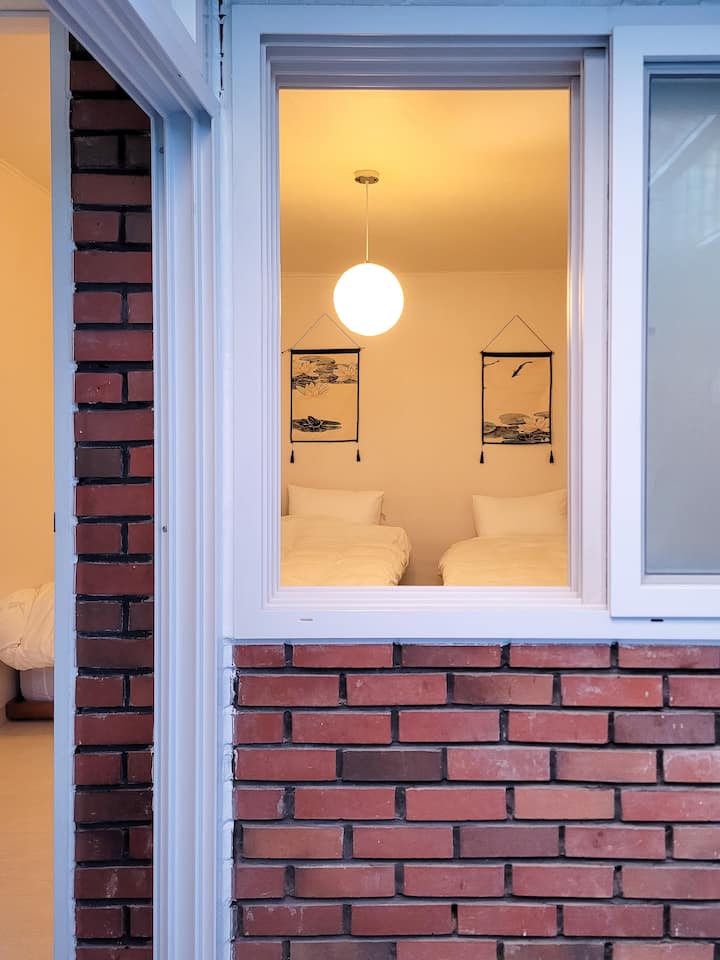 საძინებელი 1