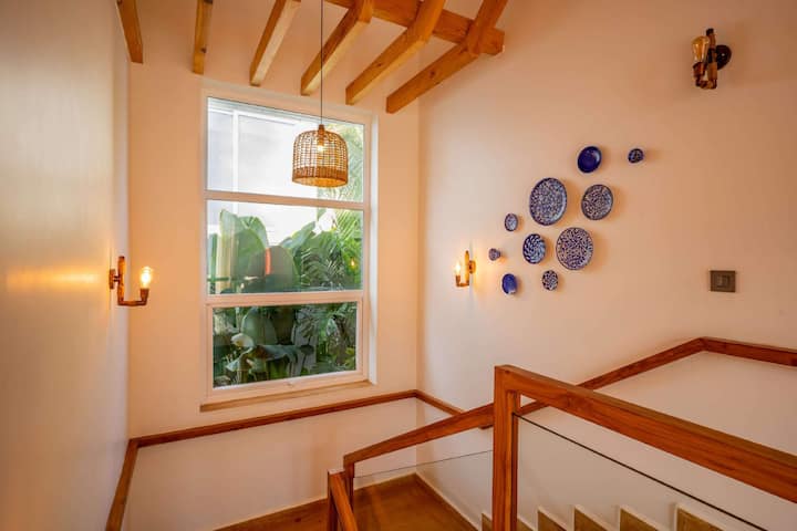 Living room image 5