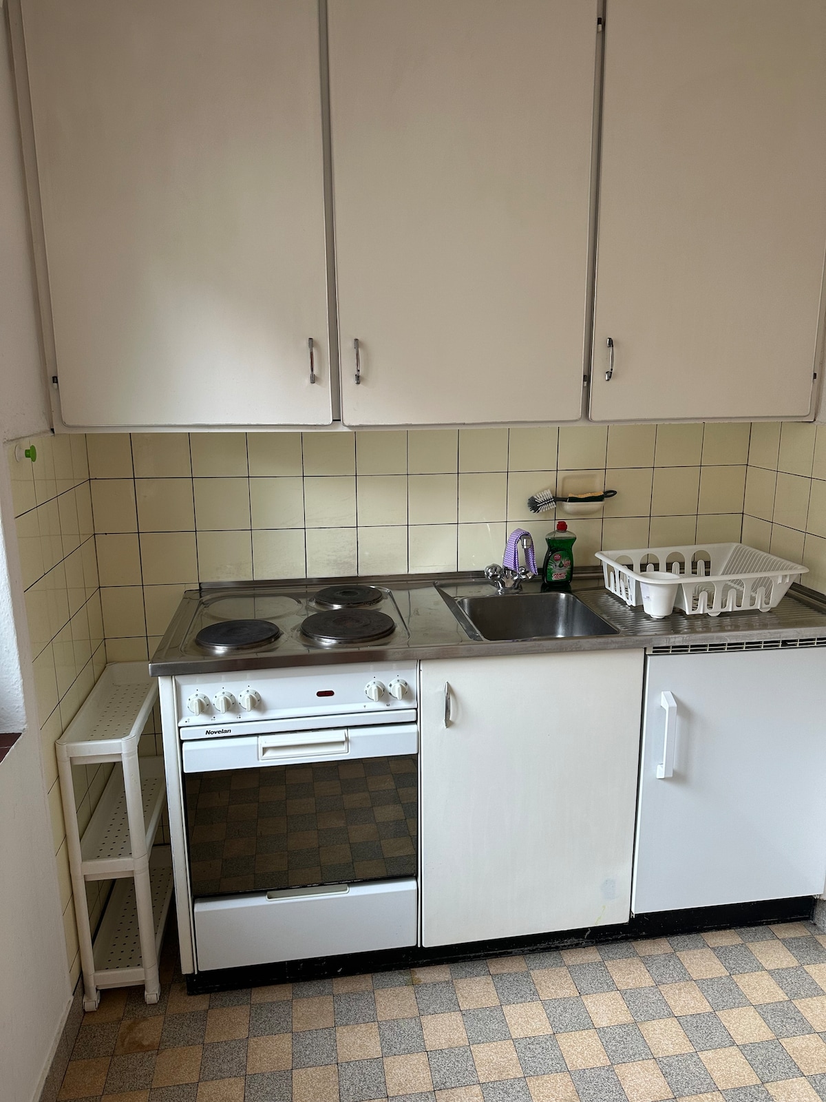 Top Airbnb: Spacious Central Studio with kitchen - quick reply in Sihlfeld