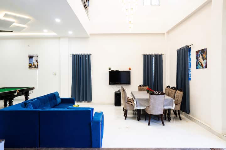 Berlin |Pool |Pool Table | Bbq-tt 6br By Homeyhuts - 하이데라바드