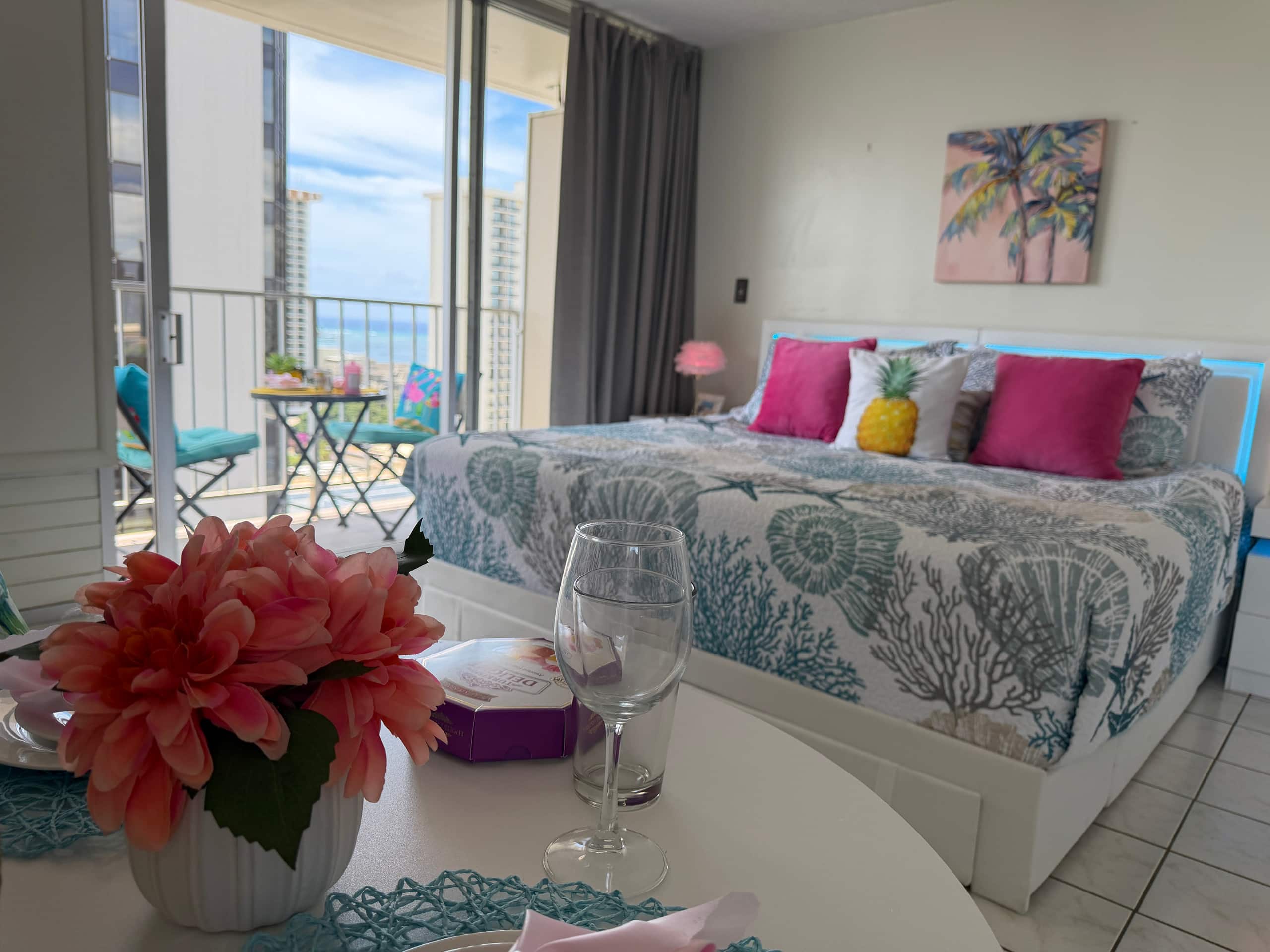 Flamingo Waikiki Free Parking Ocean View King Bed - Image 70