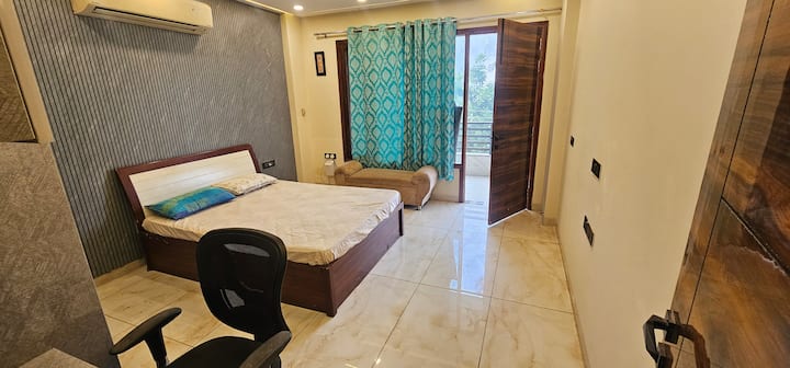 غرفة النوم 1