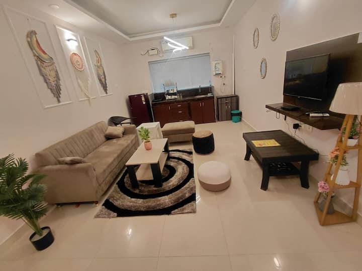 Spacious 2bhk Apartment In The Heart Of Goa - Goa