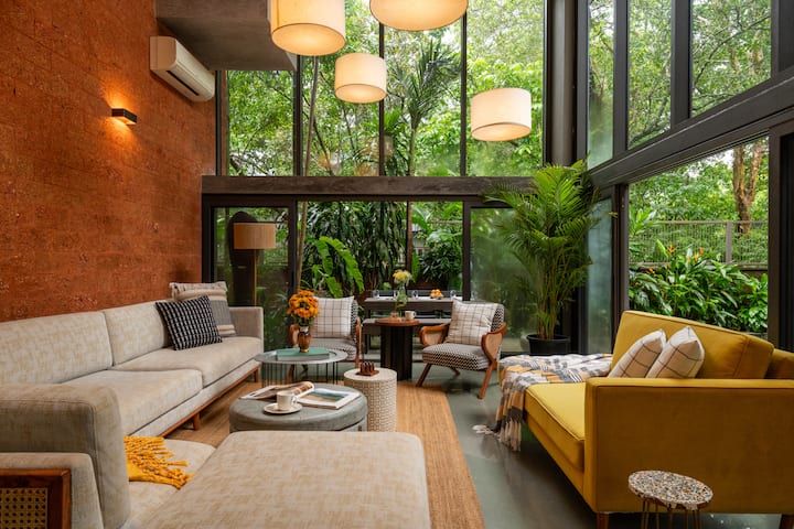 Living room image 2