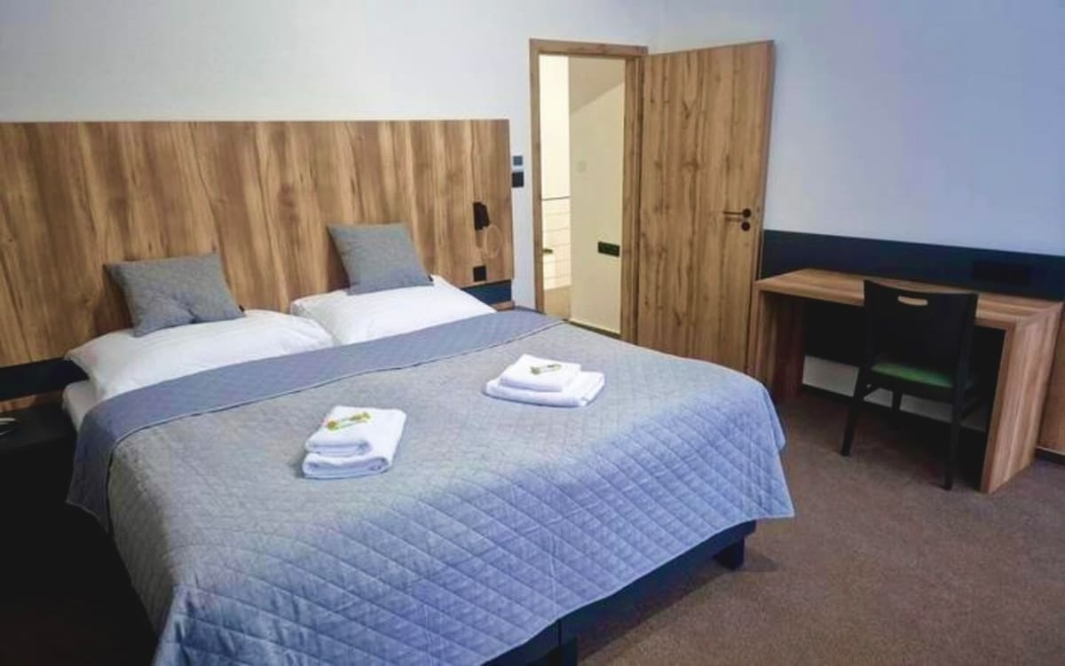 غرفة النوم 1