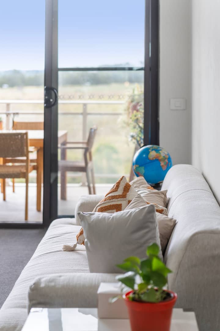 Olympic Park Nearby | Stylish Wentworth Point Apt - カンバーランド・カウンティー