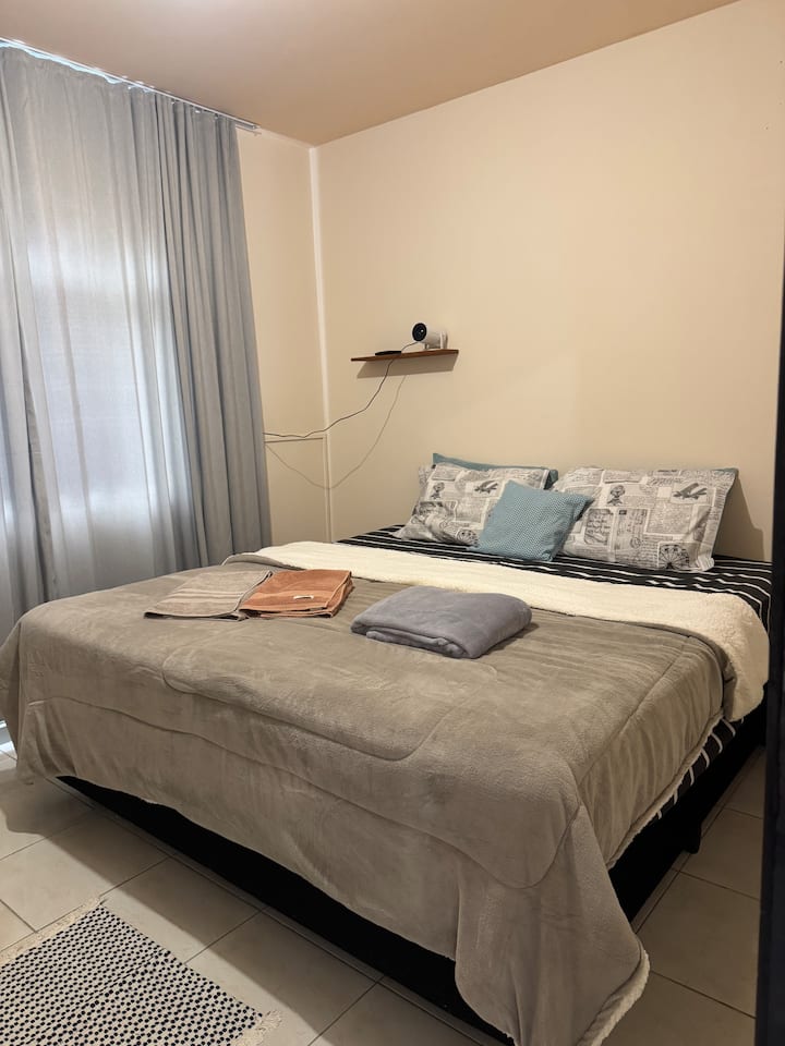 Cama King Size, perfeita para uma boa noite de sono