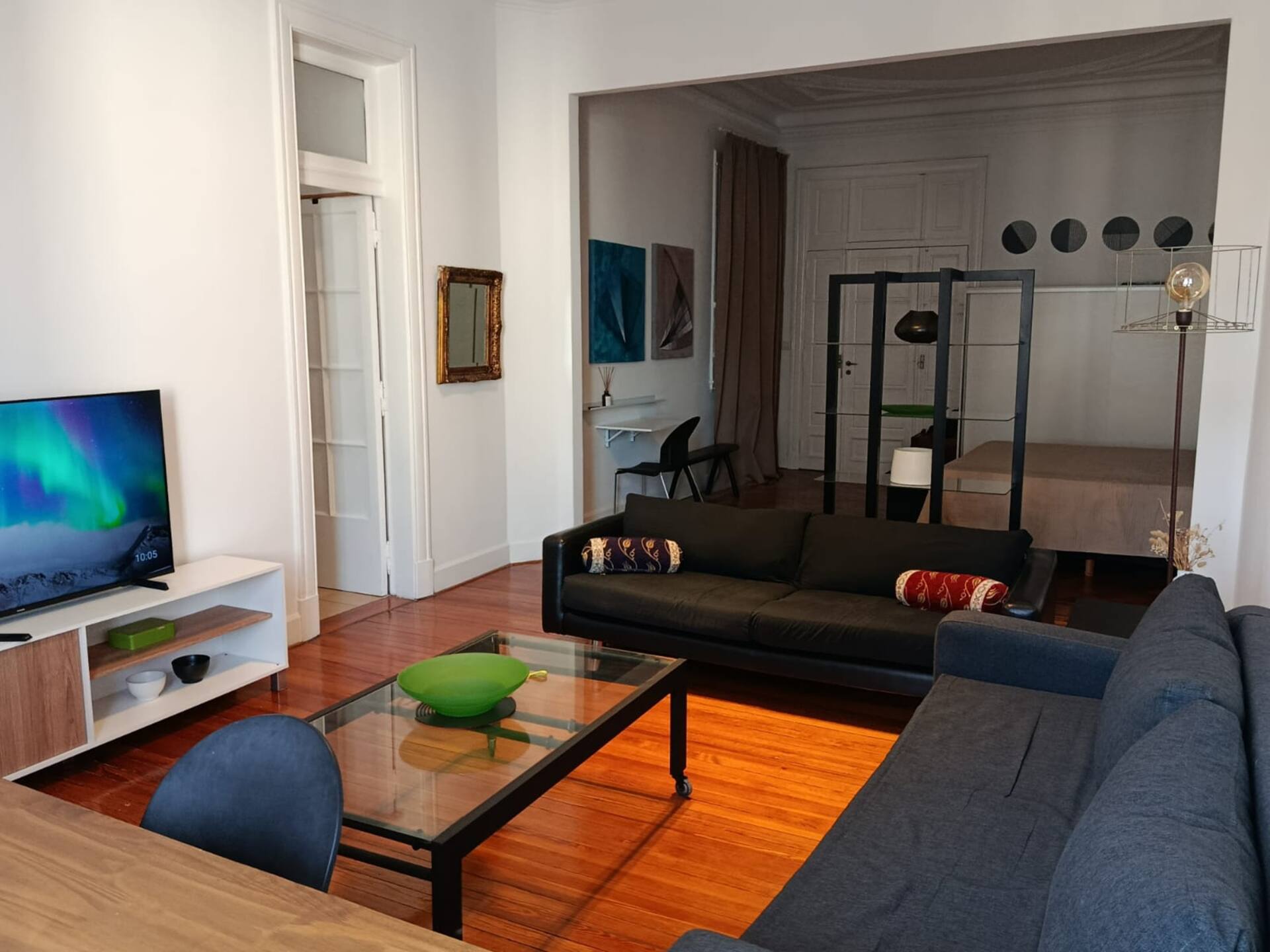 Studio apartment with a view in Monserrat