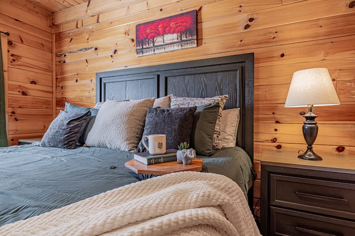 חדר שינה 2 עם מיטת קינג סייז 