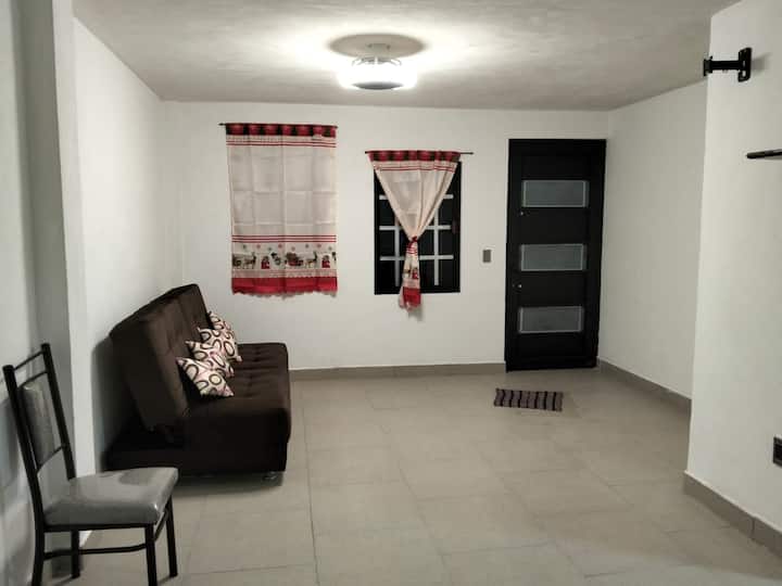 Casa De Huéspedes Xochitlan - Querétaro