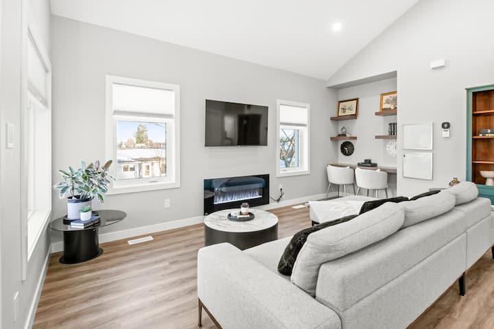 Suite Solara-whyte Ave 5 Mins-uofa/rogers 10 Mins - Edmonton
