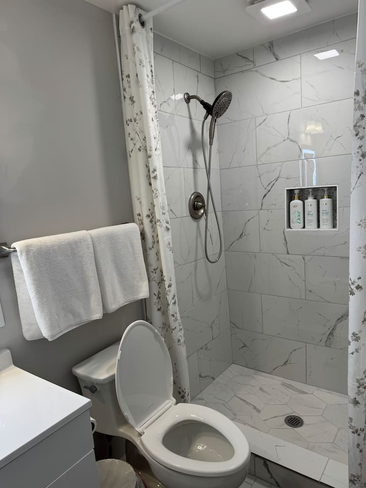 Cozy Private Basement Apt Near Bwi & Fort Meade - Maryland
