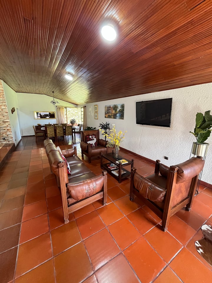 Finca Campestre Con Jardines, Bbq 5 Minutos Andres - Subachoque
