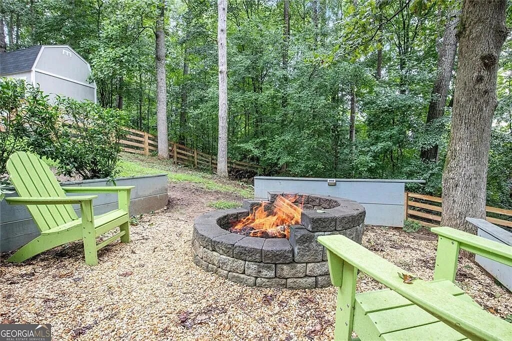 Private Lake House Retreat– 5 BR Flowery Branch