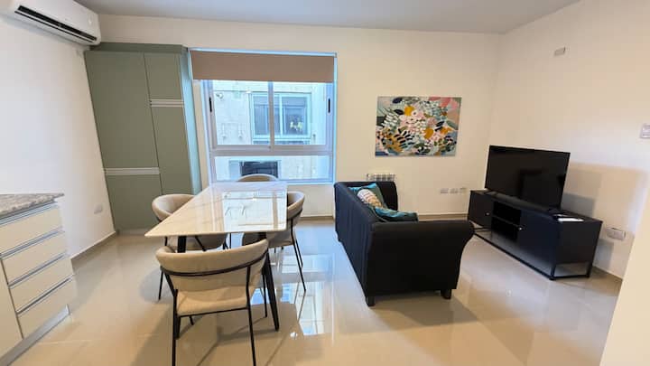 Departamento 1 Dormitorio Céntrico Con Cochera. - San Juan, Argentina