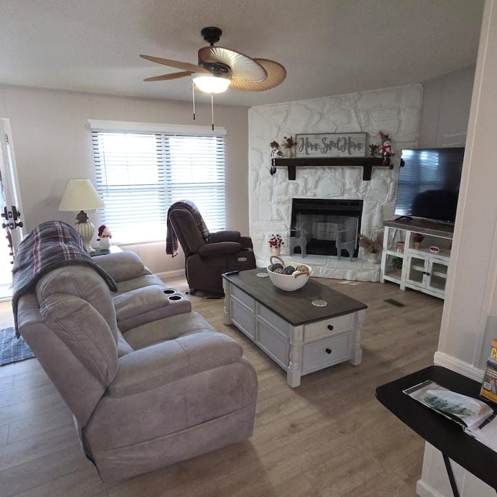 The Charming Countryside Oasis - Sevierville, TN