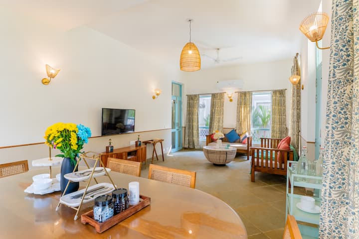 Living room image 1