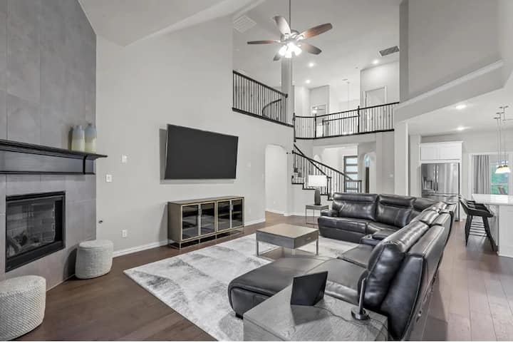 House (For The World Cup) - Fort Worth