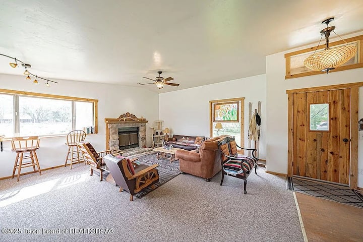 Mountain View Hideaway - Swan Valley, ID
