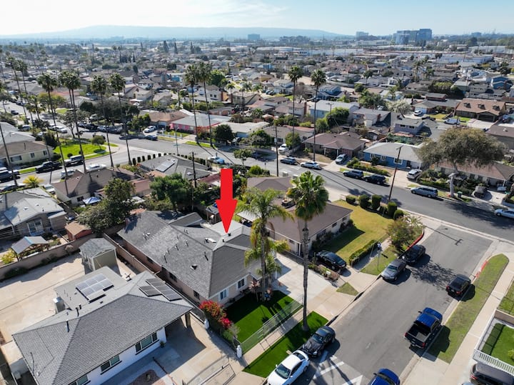 Carson Retreat Near Lax, Sofi Stadium & Beaches - Carson, CA