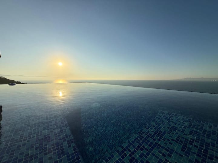 Bay View Sunrise  Heated Infinity Pool  501 - Conchas Chinas