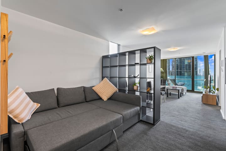 Free Parking On Premise | 3 Bed | Amazing Views - Melbourne