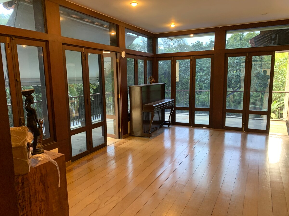 მისაღები ოთახი