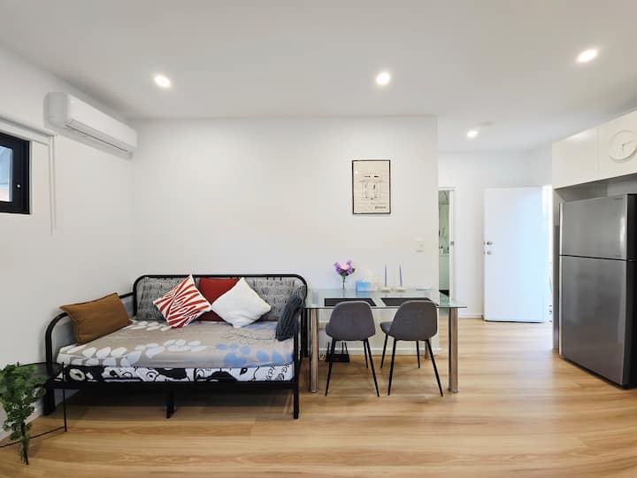 Premium Cottage In Burwood - 史卓菲
