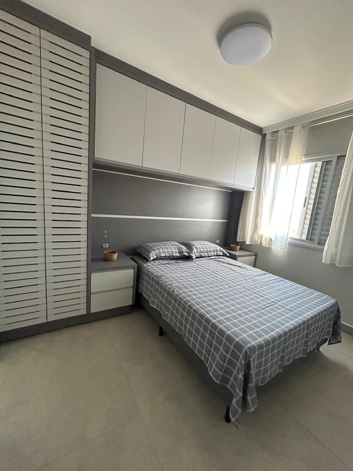 Საძინებელი 02 - აპარტამენტი 