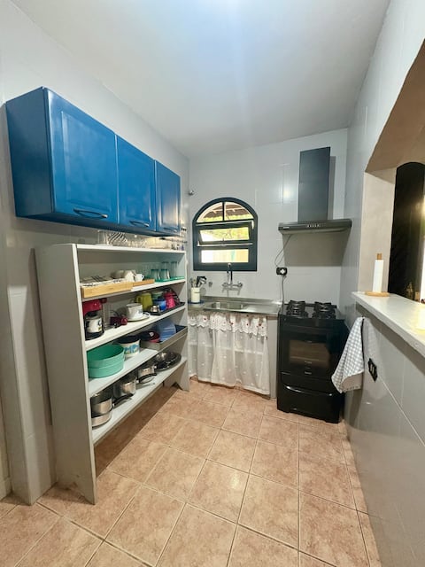 Top performing Airbnb: Edicule with barbecue 700m from the beach with WiFi in Bertioga